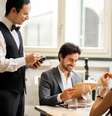 A gorjeta deve ser registrada na carteira de trabalho dos funcionários.  Foto: iStock