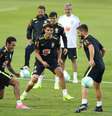 Jogadores do Brasil dão risada em momento descontraído do treino da Seleção Brasileira para o jogo contra o Uruguai pelas Eliminatórias  Foto: Pedro Martins/MoWa Press