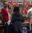 Adulterações reveladas pela operação Carne Fraca ameaçam o gigantesco mercado asiático, conquistado pelo Brasil  Foto: EPA / BBC News Brasil