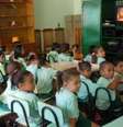 Entre as famílias que ficam com as crianças em casa, 45,2% teria interesse em matriculá-las em uma creche ou escola  Foto: Agência Brasil