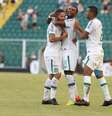 Luiz Antônio (C), jogador da Chapecoense, comemora seu gol com os companheiros de equipe durante partida contra o Figueirense, válida pela sexta rodada do segundo turno do Campeonato Catarinense 2017.  Foto: Fernando Remor/Mafalda Press/Gazeta Press