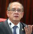 A retomada do julgamento deve acontecer a partir da última semana de abril, tendo em vista o feriado de Páscoa e viagens oficiais do presidente do tribunal, Gilmar Mendes, responsável pela condução dos trabalhos.  Foto: Nelson Jr. - TSE / BBCBrasil.com