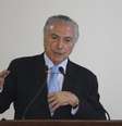 O presidente Michel Temer diz no vídeo do Youtube que a reforma não vai tirar direitos e que é importante para o crescimento econômico do país  Foto: José Cruz/Arquivo/Agência Brasil