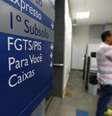 FGTS de contas inativas pode ser sacado de acordo com a programação da Caixa  Foto: Marcelo Camargo/Arquivo/Agência Brasil