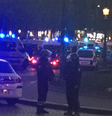 A Champs-Élysées, uma das principais avenidas de Paris, foi fechada após o tiroteio  Foto: BBC / BBC News Brasil