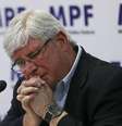 Durante a sessão de hoje, Janot se disse "perplexo" que o CSMPF estivesse discutindo um tema com potencial de afetar a Lava Jato, operação que necessita de grande contingente de procuradores especializados. A matéria deve voltar a ser debatida daqui a duas semanas.  Foto: Marcelo Camargo / Agência Brasil