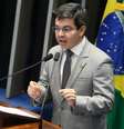 Texto, relatado pelo senador Randolfe Rodrigues, determina o fim do foro por prerrogativa de função para todas as autoridades, inclusive para o presidente da República, nas infrações penais comuns  Foto: Agência Brasil