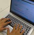 O prazo para entrega da declaração do Imposto de Renda da Pessoa Física à Receita Federal termina nesta sexta-feira  Foto: Agência Brasil