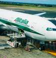 Avião da Alitalia antes da decolagem  Foto: iStock