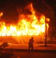 Ônibus incendiado no Rio  Foto: Futura Press