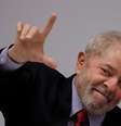 Ex-presidente Lula é réu em cinco processos com acusações de corrupção, lavagem de dinheiro e tráfico de influência  Foto: Reuters