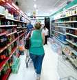 Com desemprego alto, consumo ainda é insipiente  Foto: Marcelo Camargo/ABr / BBC News Brasil