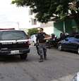 Movimentação no 4º Distrito Policial (Demacro) em Guarulhos (SP), durante operação nomeada de Inconfidência Mineira, deflagrada na manhã desta segunda-feira (15).  Foto: Newton Menezes/Futura Press