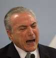 "Tem que manter isso, viu?", fala o presidente da República.  Foto: EFE