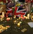 Velas e flores  Foto: BBC News Brasil