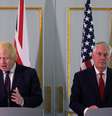 Boris Johnson (esq.) e Rex Tillerson  Foto: Reuters