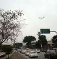 Nevoeiro na região do Aeroporto de Congonhas, zona sul de São Paulo (SP), na manhã desta segunda-feira (29). O Aeroporto de Congonhas está aberto para pousos e decolagens.  Foto: Renato S. Cerqueira/Futura Press