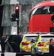 Polícia britânica e equipes forenses trabalham na região do Borough Market, mercado atingido por múltiplos ataques em 3 de junho de 2017  Foto: Agência Brasil