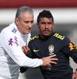 Tite comanda treino da Seleção Brasileira como preparação para o amistoso contra a Austrália, nesta terça-feira  Foto: Lucas Figueiredo/CBF