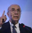 Meirelles disse que, pela primeira vez em três anos, o desemprego parou de subir em abril     Foto: Agência Brasil