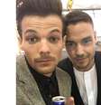 Da banda One Direction: Liam Payne e Louis Tomlinson participam de música beneficente!  Foto: Instagram / PureBreak