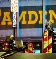 Bombeiro trabalha para apagar fogo em mercado de Camden em Londres. 10/07/2017 REUTERS/Hannah McKay   Foto: Reuters