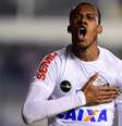 Copete comemora um de seus gols  Foto: Gazeta Press