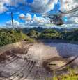 O radiotelescópio de Arecibo, em Porto Rico, é o mais sensível do mundo   Foto: BBC News Brasil