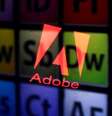 Logos dos produtos Adobe em tela de iPad
8/07/2013 REUTERS/Dado Ruvic/Illustration/File Photo              Foto: Reuters