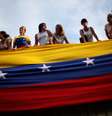 Manifestantes protestam contra Maduro na Venezuela  Foto: Reuters