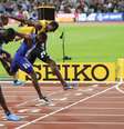 Justin Gatlin (EUA) e  Christian Coleman (EUA), ambos de azul, cruzam na frente de Usain Bolt (JAM), de amarelo, na final dos 100m do Mundial de Londres  Foto: Reuters