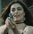Bibi (Juliana Paes) não disfarça mais o fascínio pelo mundo do crime.  Foto: Reprodução/Twitter 