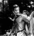 <p><strong>Rashomon (1950)</strong></p><p><strong>Duração: </strong>88 min</p>

<p>Akira Kurosawa dirige este clássico sobre um crime que é narrado sob diferentes pontos de vista durante o julgamento: o de um bandido, o da viúva e do próprio samurai assassinado, que testemunha através de um médium. </p>  Foto: Divulgação / Guia da Semana