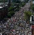 Milhares de pessoas participaram da manifestação em Boston  Foto: Reuters