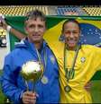 O técnico Lucho Nizzo comandou Neymar no Mundialito Sub-15, vencido pela Seleção Brasileira em 2007  Foto: Lucho Nizzo/Arquivo pessoal