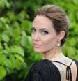Angelina Jolie lamenta divórcio de Brad Pitt em entrevista ao 'The Telegraph'  Foto: Getty Images / PurePeople