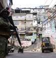 Forças Armadas cercaram a favela da Rocinha, no Rio de Janeiro  Foto: Rommel Pinto/Futura Press