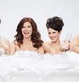 Personagens de Will & Grace  Foto: BBC News Brasil