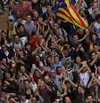 Manifestantes se mostram bem divididos quanto a independência da Catalunha  Foto: Susana Vera / Reuters