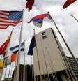 Bandeira norte-americana na sede da Unesco  Foto: Reuters