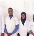 Maryam Abdullahi com colegas de hospital  Foto: BBC News Brasil