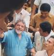 Lula em meio à multidão em Itinga  Foto: BBC News Brasil