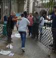Candidatos chegam à Universidade Veiga de Almeida, no Rio, para primeiro dia de provas do Enem 2017   Foto: Agência Brasil