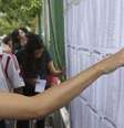 Brasília - Candidatos consultam local da prova no primeiro dia do Enem 2017 (Valter Campanato/Agência Brasil)  Foto: Agência Brasil