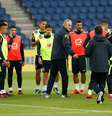 Tite comanda treino do Brasil em Paris
 8/11/2017    REUTERS/Gonzalo Fuentes  Foto: Reuters