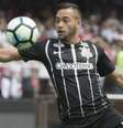Maycon - 56 jogos em 2017 (5 gols e 6 assistências) - 35 no Brasileirão (1 gol e 3 assistências)  Foto: Daniel Augusto Jr / LANCE!