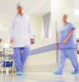 Apesar de vir aumentando o número de médicos recém-formados, o Brasil ainda diploma menos profissionais que países europeus  Foto: Getty Images / BBC News Brasil