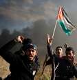 Palestinos protestam durante confrontos com tropas israelenses em Gaza
 8/12/2017    REUTERS/Mohammed Salem  Foto: Reuters