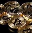 Tokens de bitcoin são vistos em foto ilustrativa
8/12/2017  REUTERS/Benoit Tessier/Illustration  Foto: Reuters