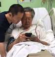 Alberto Fujimori junto de seu filho Kenji em hospital no Peru  Foto: Twitter/reprodução